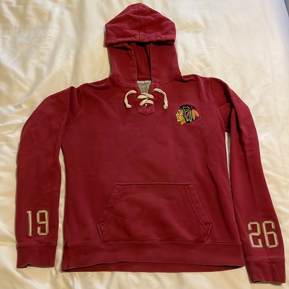 Chicago Blackhawks hoodie “sweater” style